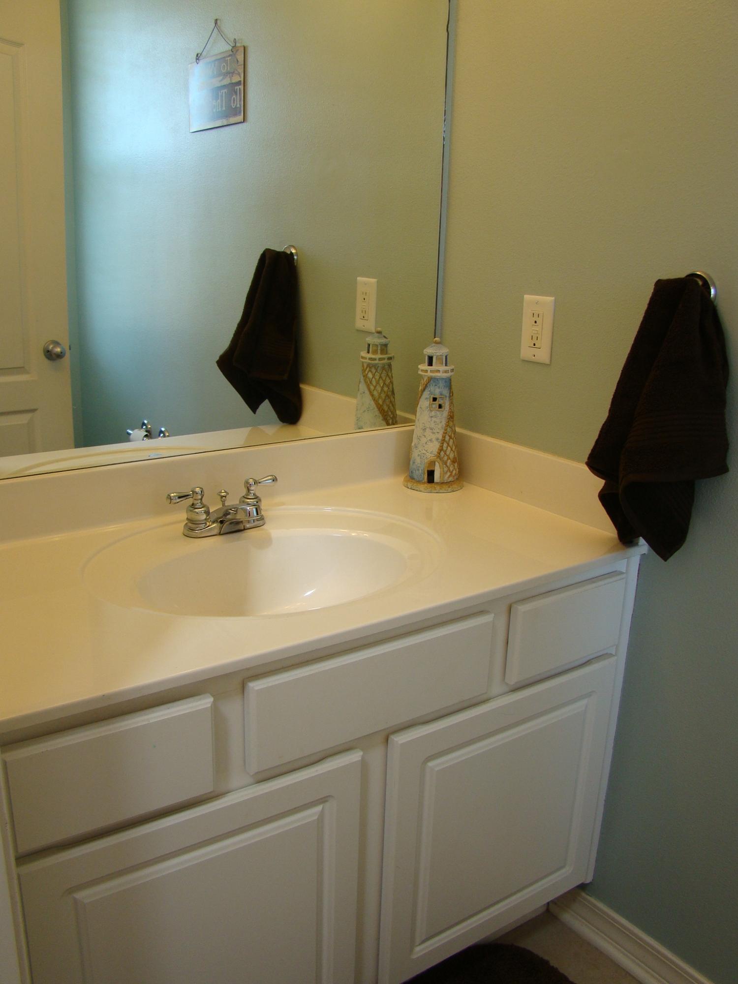 607 Prairie Street Crestview, FL 32536 - Photo 5 of 43 a close view of bathroom sink