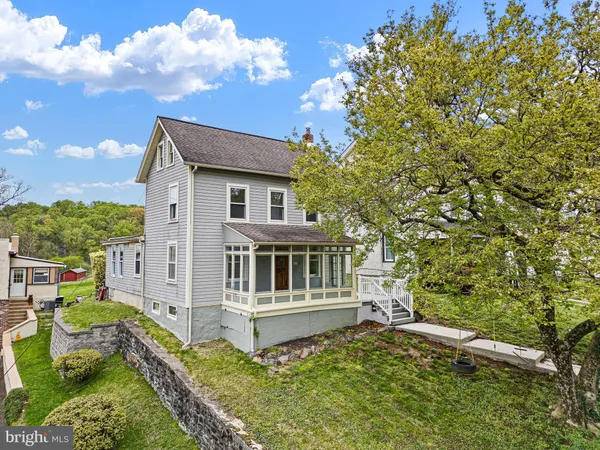 a house view with a garden space