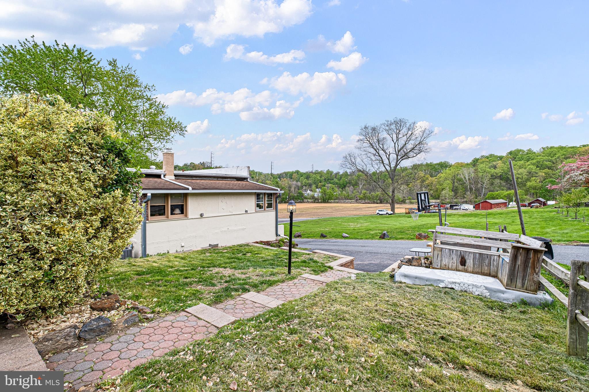 10 Convent Road Aston, PA 19014 - Photo 5 of 45