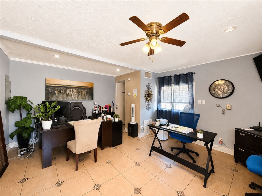 410 Lang Road Portland, TX 78374 - Photo 12 of 22 Gallery Image 12
