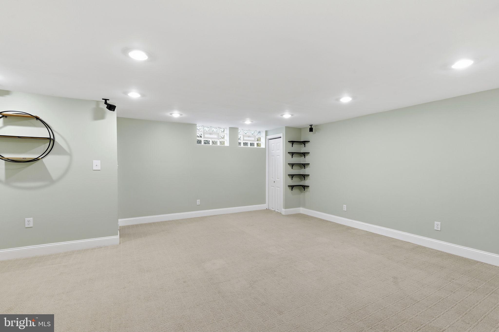 1587 Doxbury Road Towson, MD 21286 - Photo 20 of 31 Versatile space for endless possibilities.