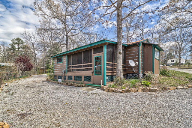 219 Mt Della Road Pikeville, TN 37367 - Photo 21 of 38 174770_25