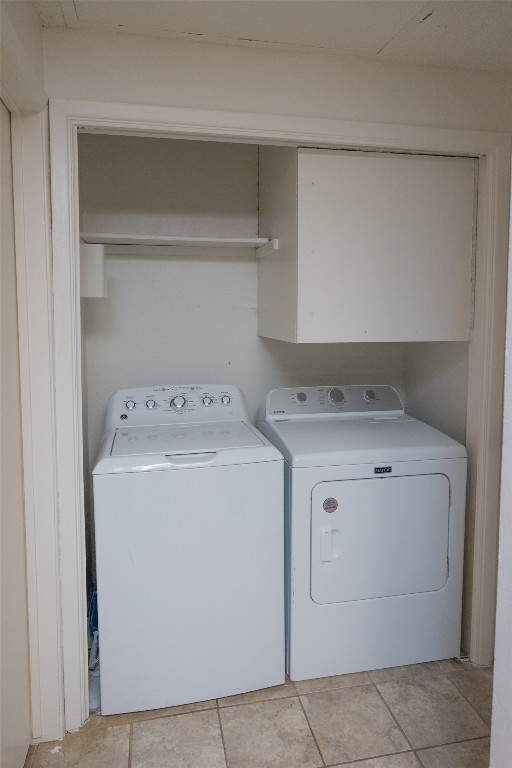 806 West 24th Street, Unit 207 Austin, TX 78705 - Photo 8 of 8 a utility room with dryer and washer