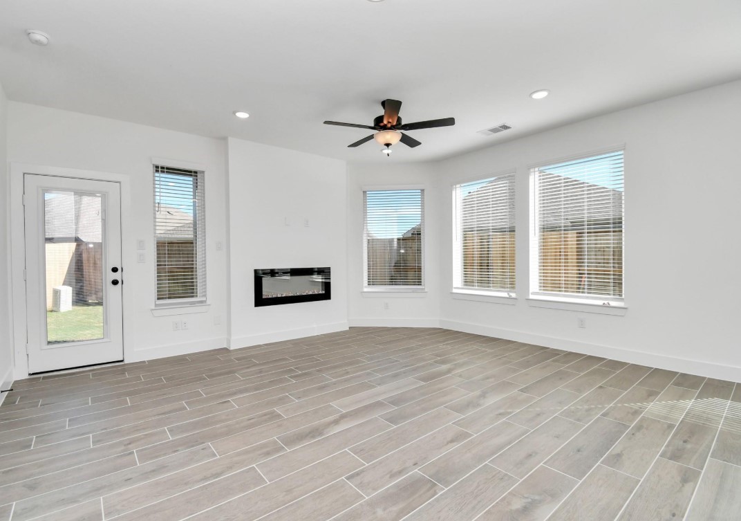 10059 Nectar Path Iowa Colony, TX 77578 - Photo 6 of 24