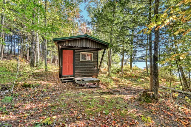 $750,000 | 55 Woodland Avenue, Wilton, ME 04294