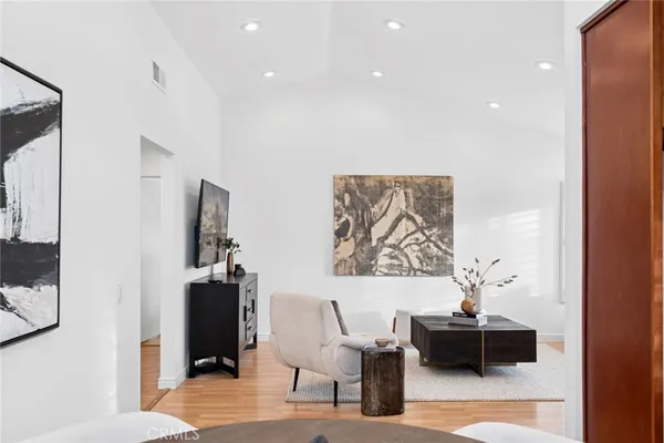 $799,000 | 127 Huntington, Irvine, CA 92620