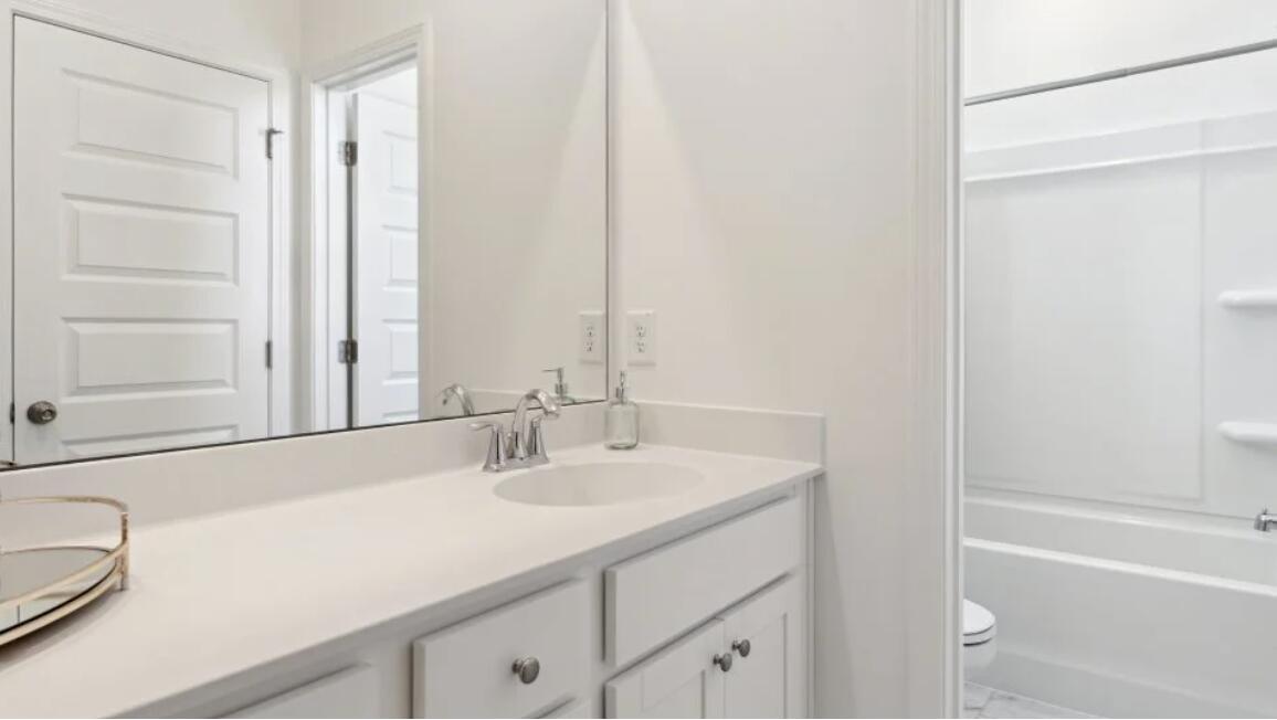 1209 Carnes Crossing Boulevard Summerville, SC 29486 - Photo 2 of 21 Elliot Secondary Bathroom