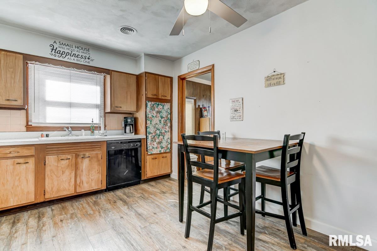 1929 Keys Avenue Springfield, IL 62702 - Photo 13 of 24