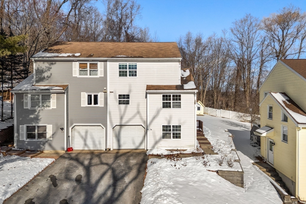 31 B Gates Road, Unit 22R Worcester, MA 01603 - Photo 2 of 29