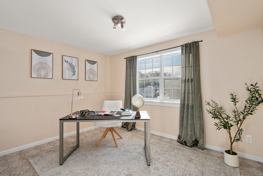 31 B Gates Road, Unit 22R Worcester, MA 01603 - Photo 22 of 29