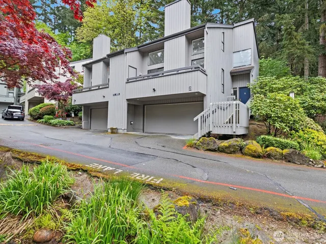 $679,000 | 3506 108th Place Northeast, Unit 2, Bellevue, WA 98004