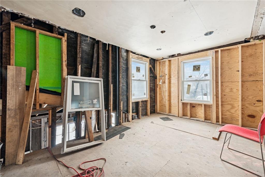 2588 Elgro Road Gibsonia, PA 15044 - Photo 13 of 28