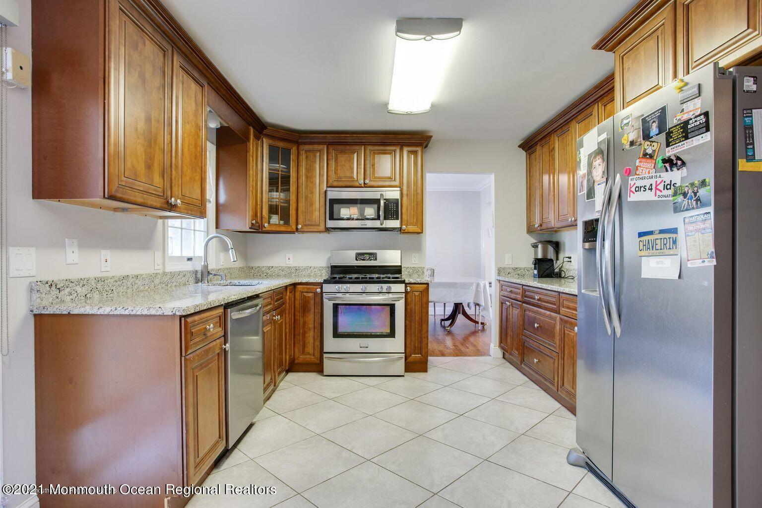 28 Hemlock Hill Road Jackson, NJ 08527 - Photo 8 of 25 20190702173917869472000000-o