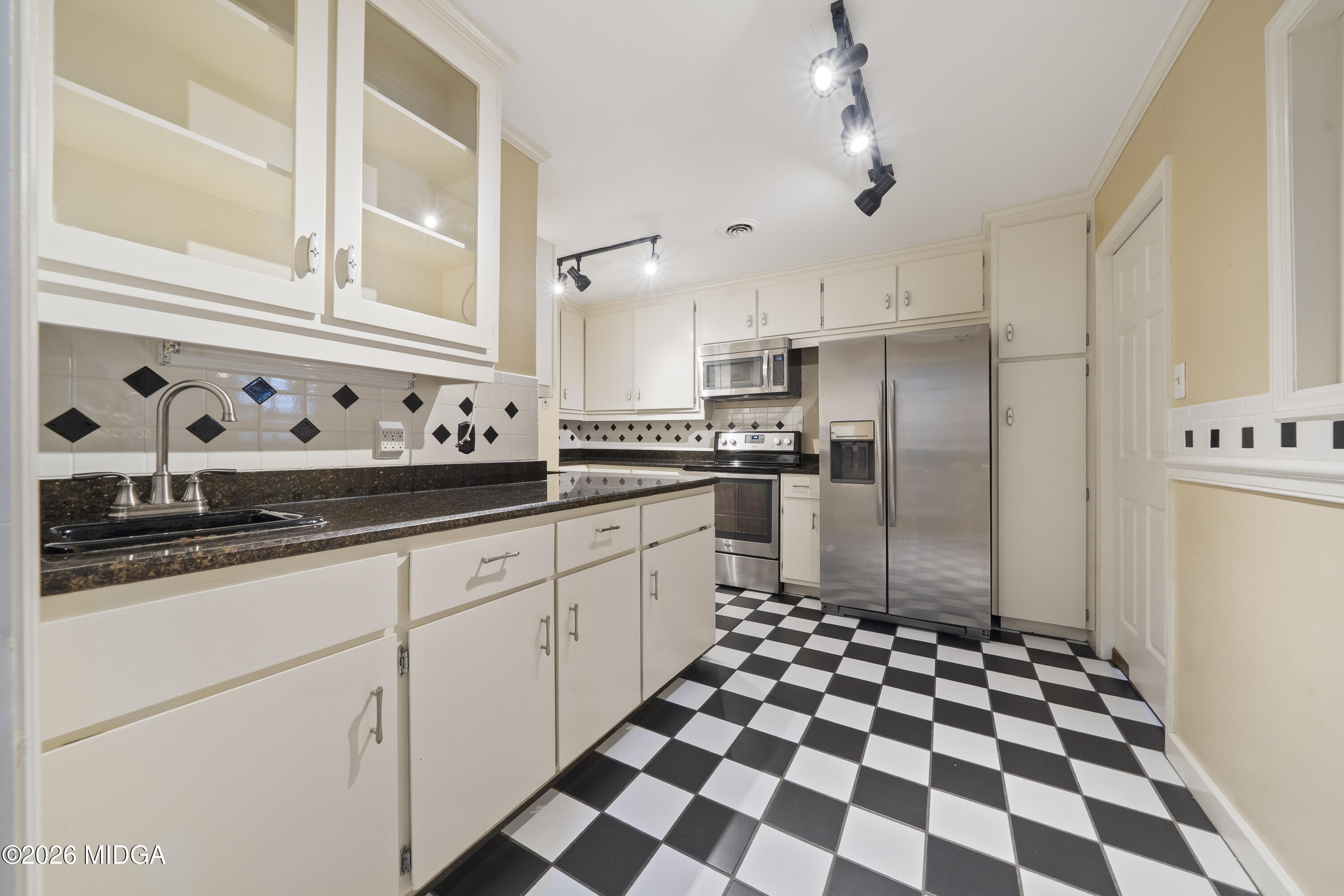 518 High Point N Road Macon, GA 31210 - Photo 11 of 48 518 High Point Road North-06847