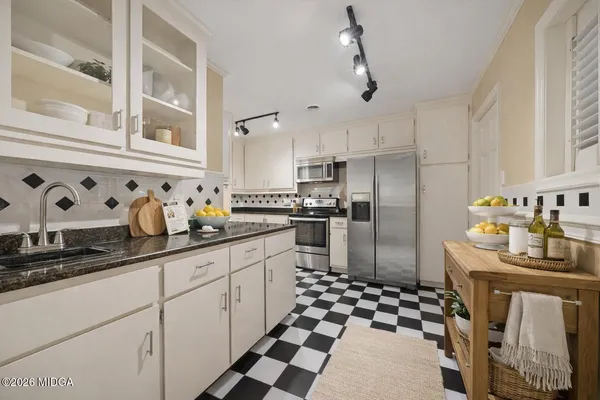 $219,900 | 518 High Point N Road, Macon, GA 31210