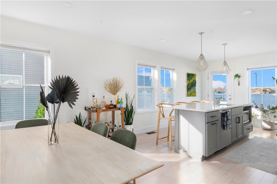 153 Graystone Street Warwick, RI 02886 - Photo 16 of 50