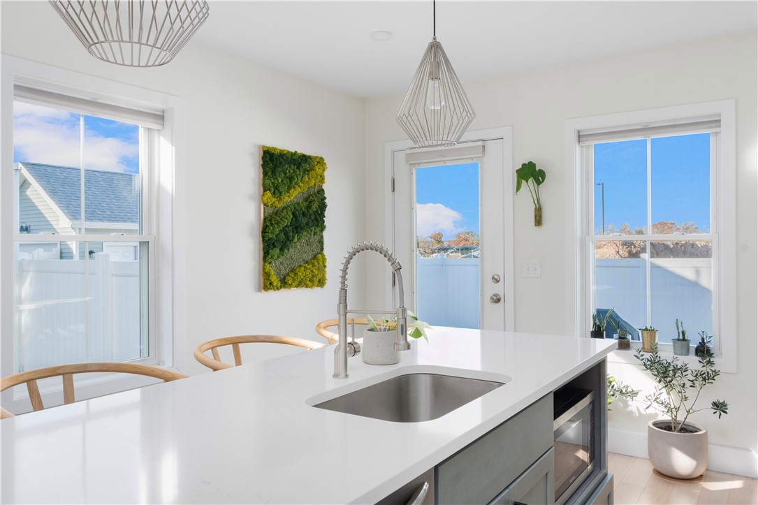 153 Graystone Street Warwick, RI 02886 - Photo 23 of 50