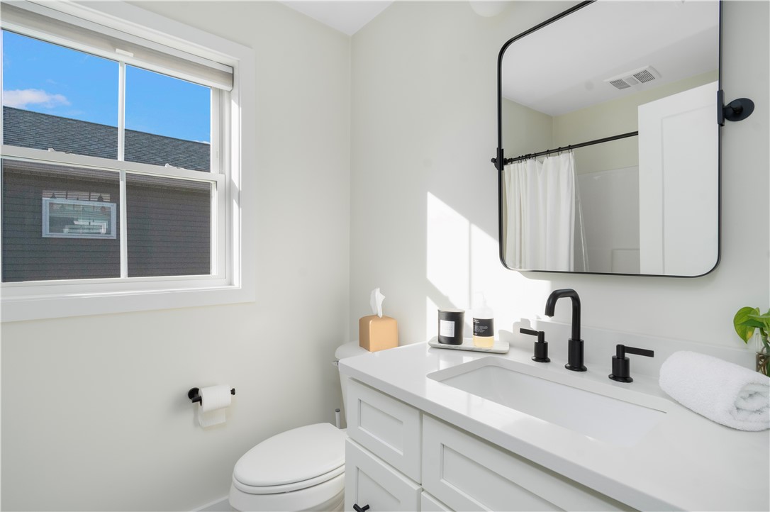 153 Graystone Street Warwick, RI 02886 - Photo 27 of 50