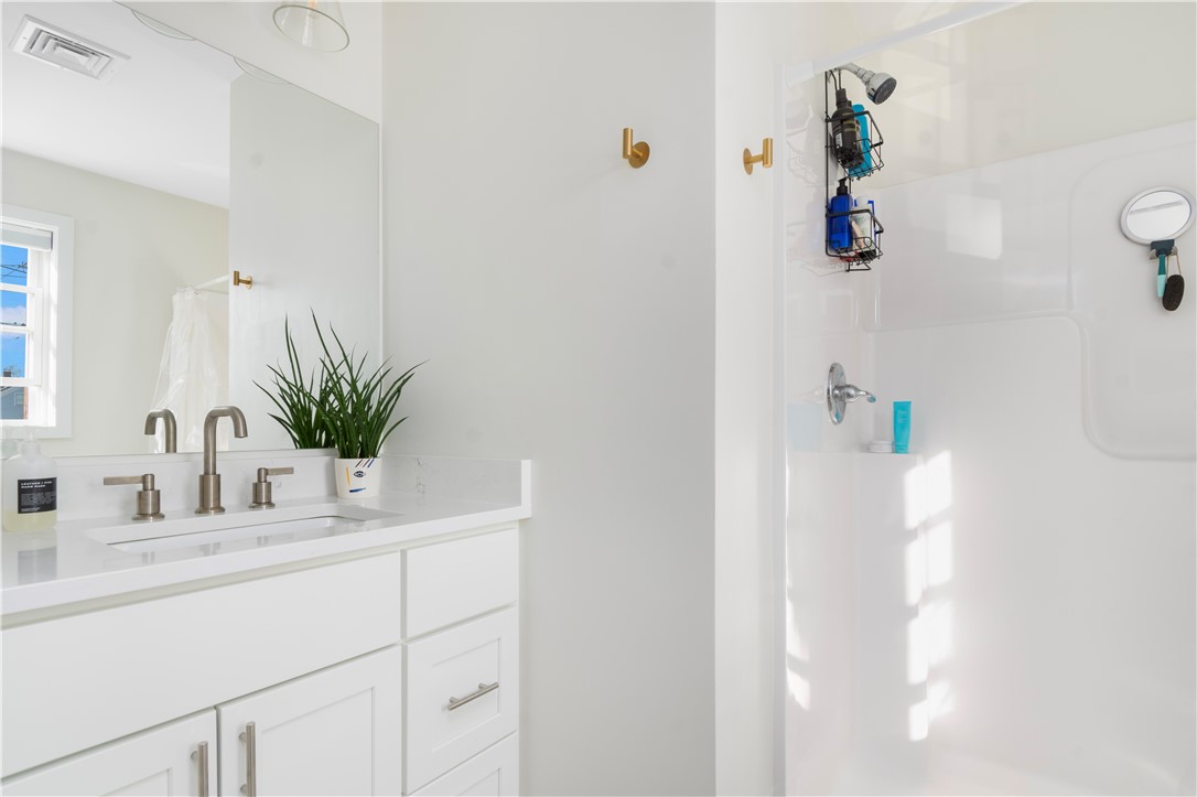 153 Graystone Street Warwick, RI 02886 - Photo 37 of 50