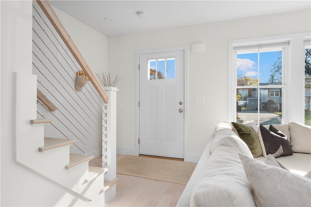 153 Graystone Street Warwick, RI 02886 - Photo 6 of 50