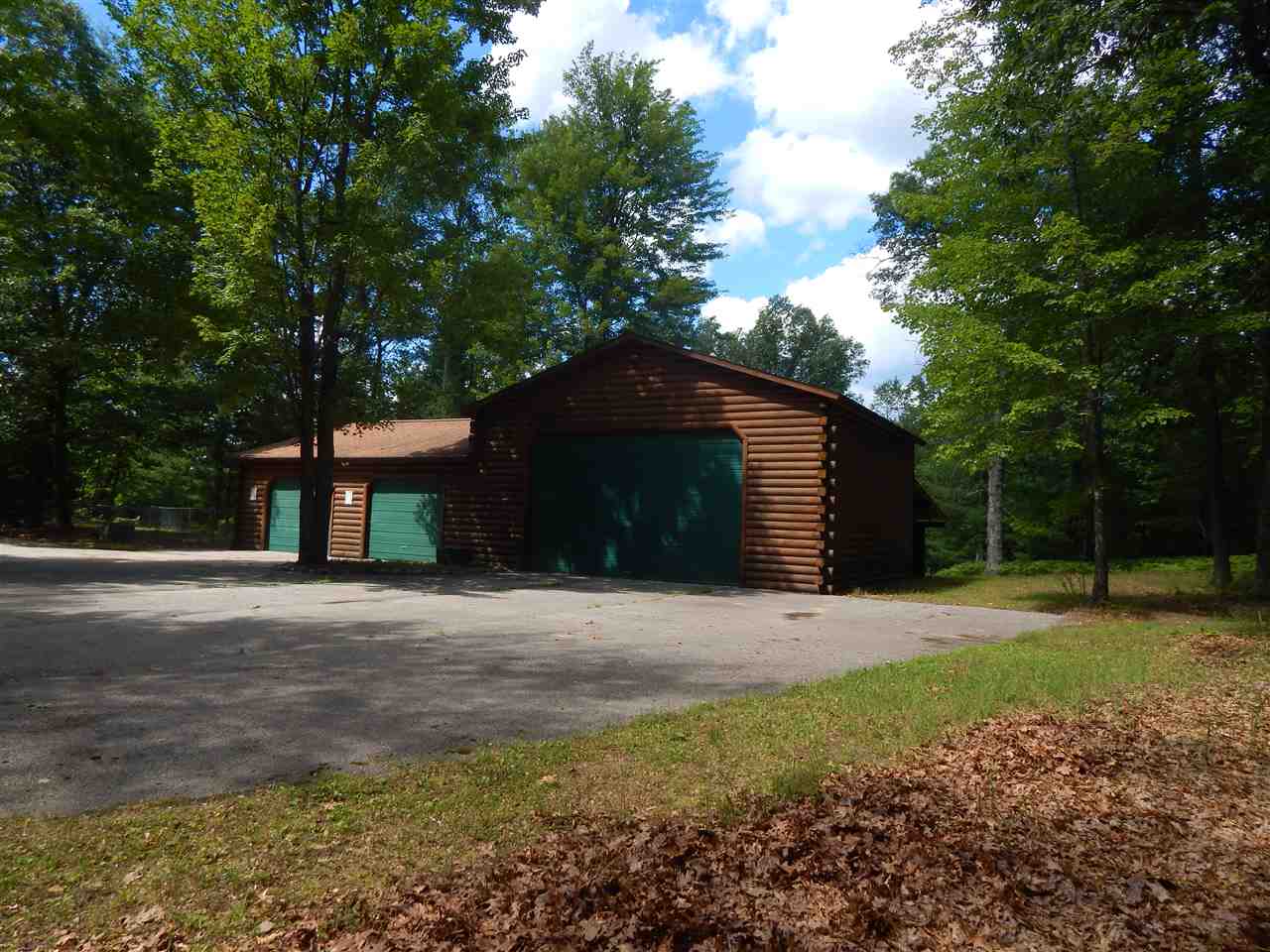 6221 Fitzwater Road Gladwin, MI 48624 - Photo 56 of 98 1803924-55.JPG
