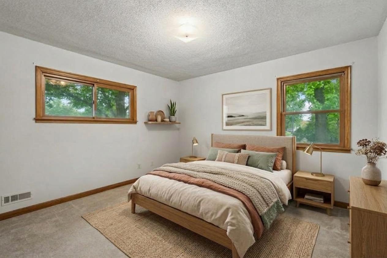 2267 Mohawk Road North St. Paul, MN 55109 - Photo 27 of 40 Gallery Image 27