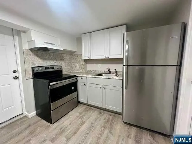 $1,675 | 197 Lafayette Place, Unit D3, Englewood, NJ 07631