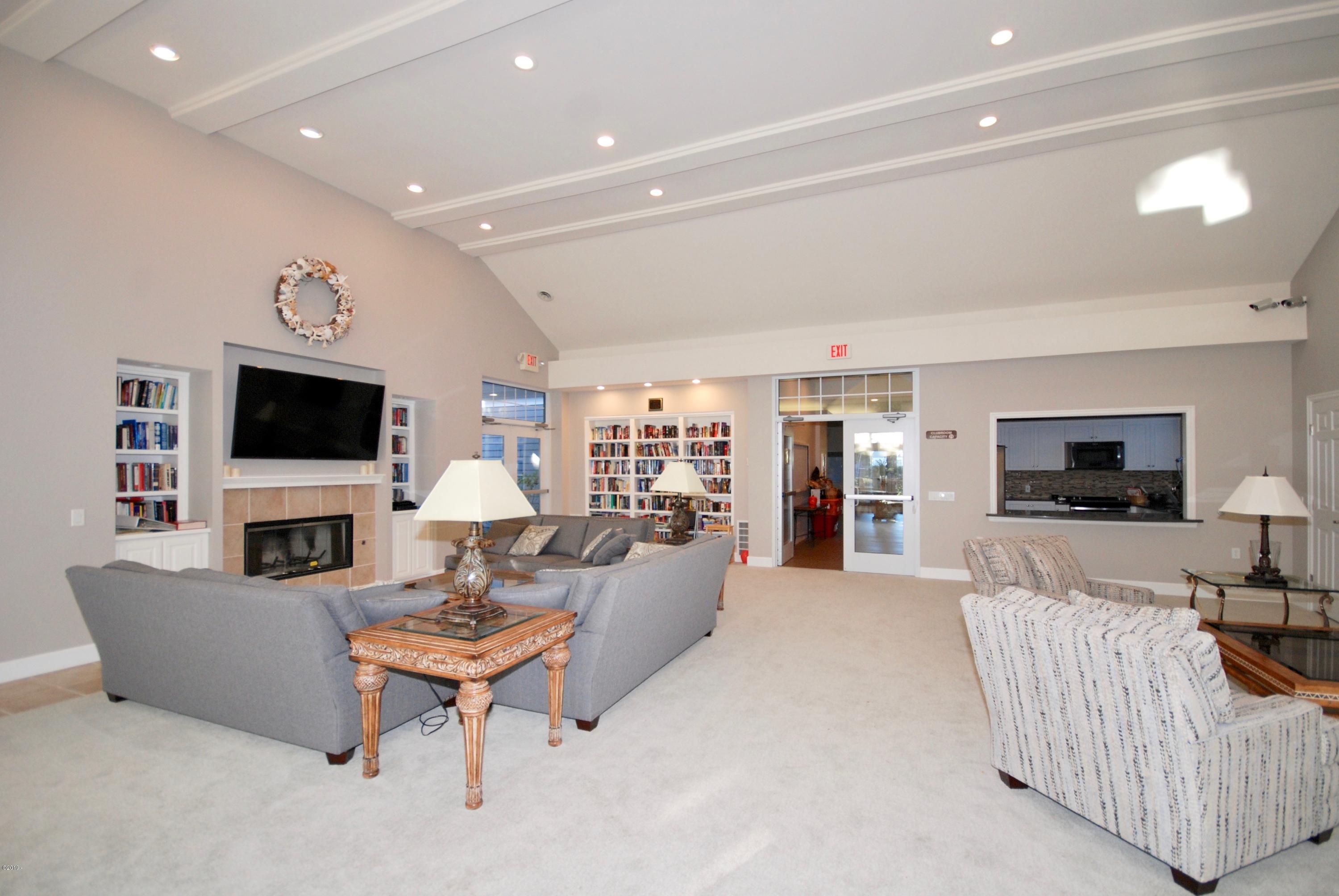 320 Southwest 58th Street Newport, OR 97365 - Photo 16 of 29 Clubhouse
