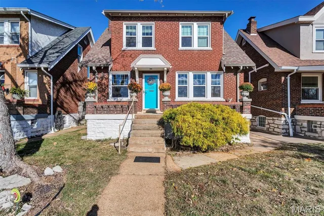 $275,000 | 5975 North Cuba Court, St. Louis, MO 63139