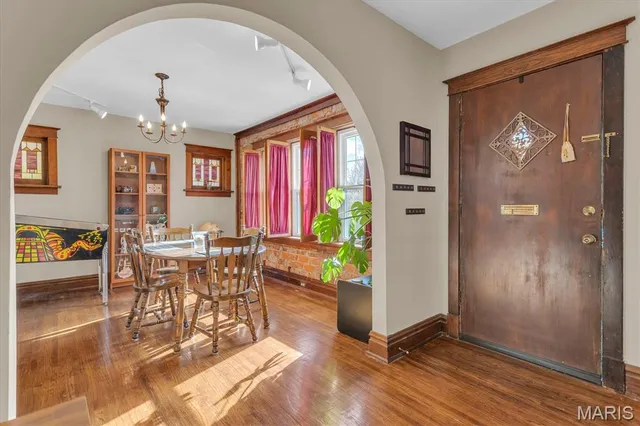 $275,000 | 5975 North Cuba Court, St. Louis, MO 63139