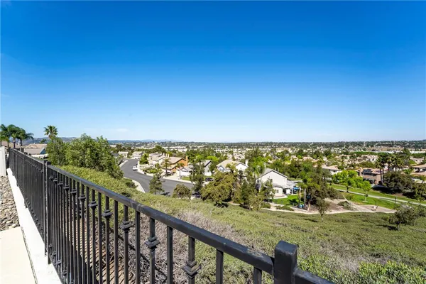 $900,000 | 32984 Sotelo Drive, Temecula, CA 92592
