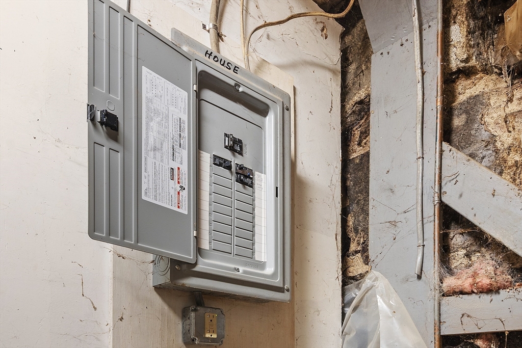 132 Hazel Street Fitchburg, MA 01420 - Photo 20 of 26