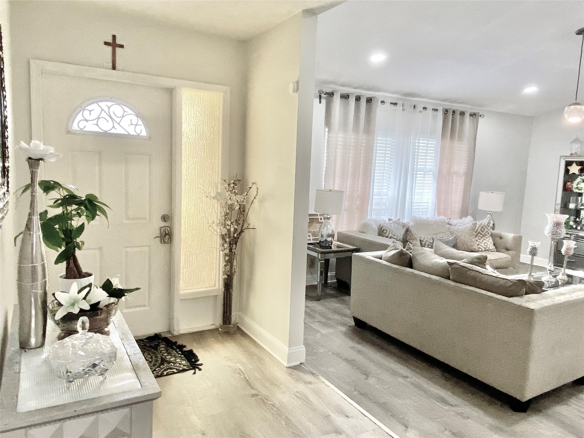 9569 Richmond Circle Boca Raton, FL 33434 - Photo 4 of 26 Photo 4
