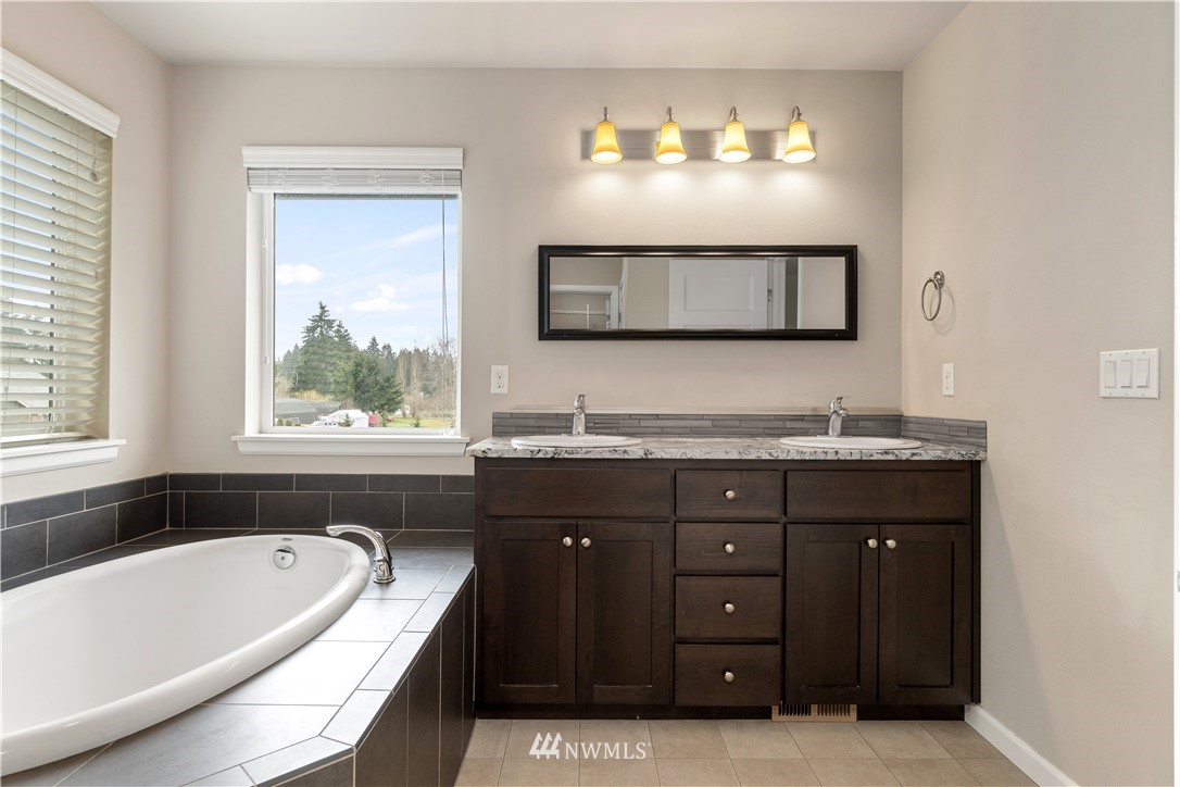 4715 Rosa Court Lacey, WA 98503 - Photo 17 of 35 Gallery Image 17
