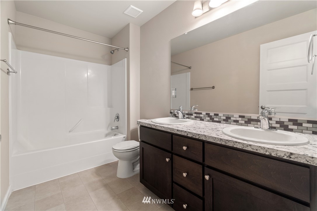 4715 Rosa Court Lacey, WA 98503 - Photo 10 of 35 Gallery Image 10