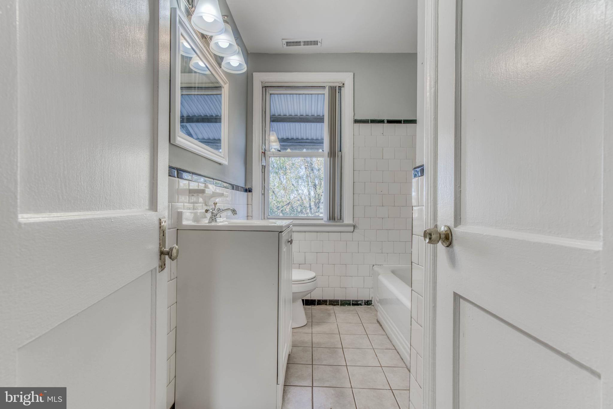 1643 Northwick Road Baltimore, MD 21218 - Photo 17 of 27