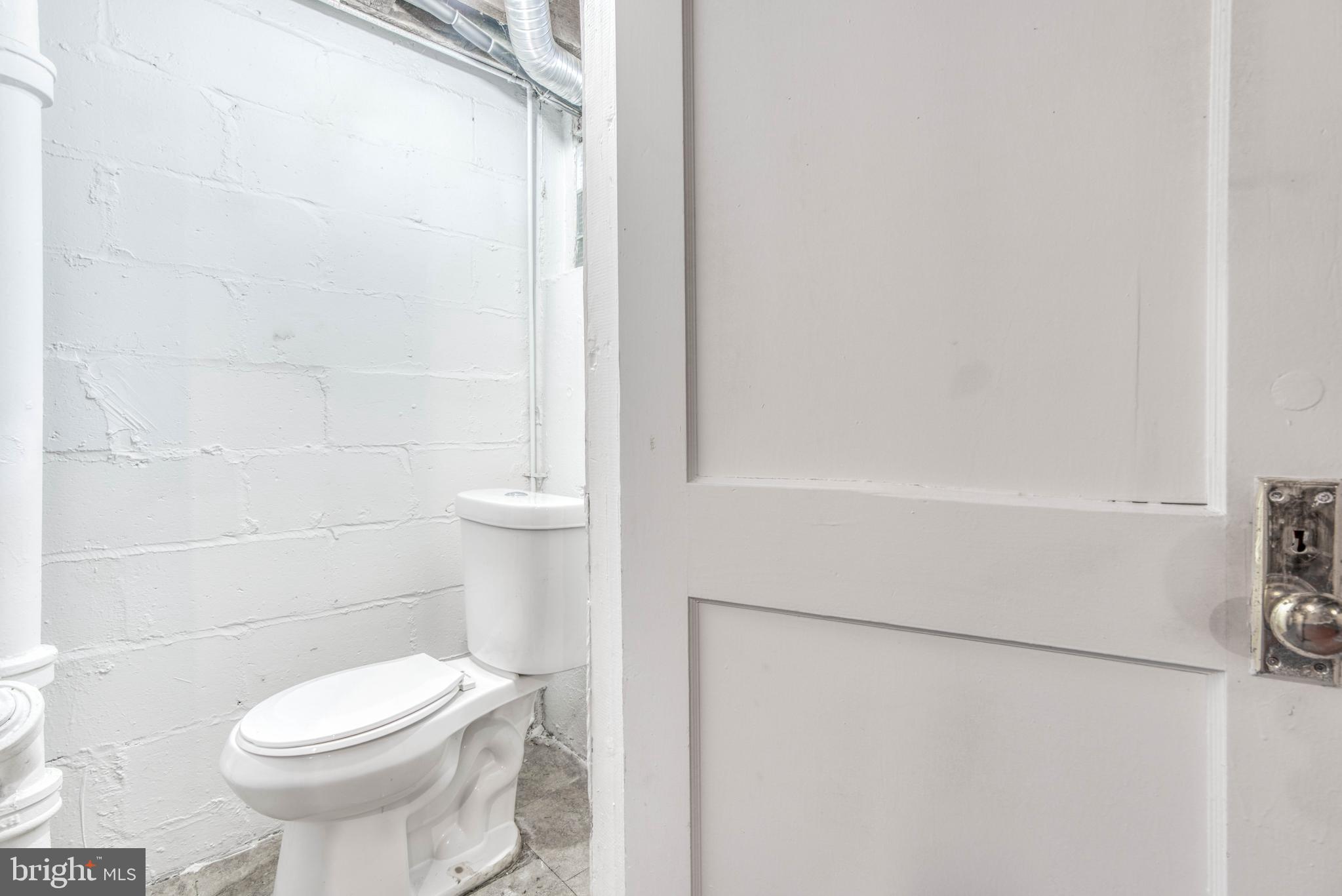 1643 Northwick Road Baltimore, MD 21218 - Photo 22 of 27