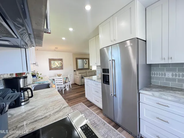 $1,500 | 412 Chadwick Avenue, Waveland, MS 39576