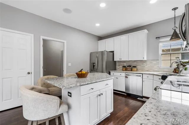 $485,000 | 7004 Seminary Ridge Court, Edwardsville, IL 62025