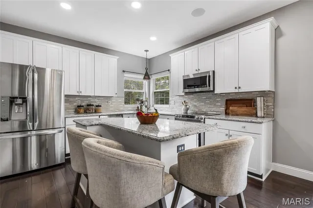 $485,000 | 7004 Seminary Ridge Court, Edwardsville, IL 62025