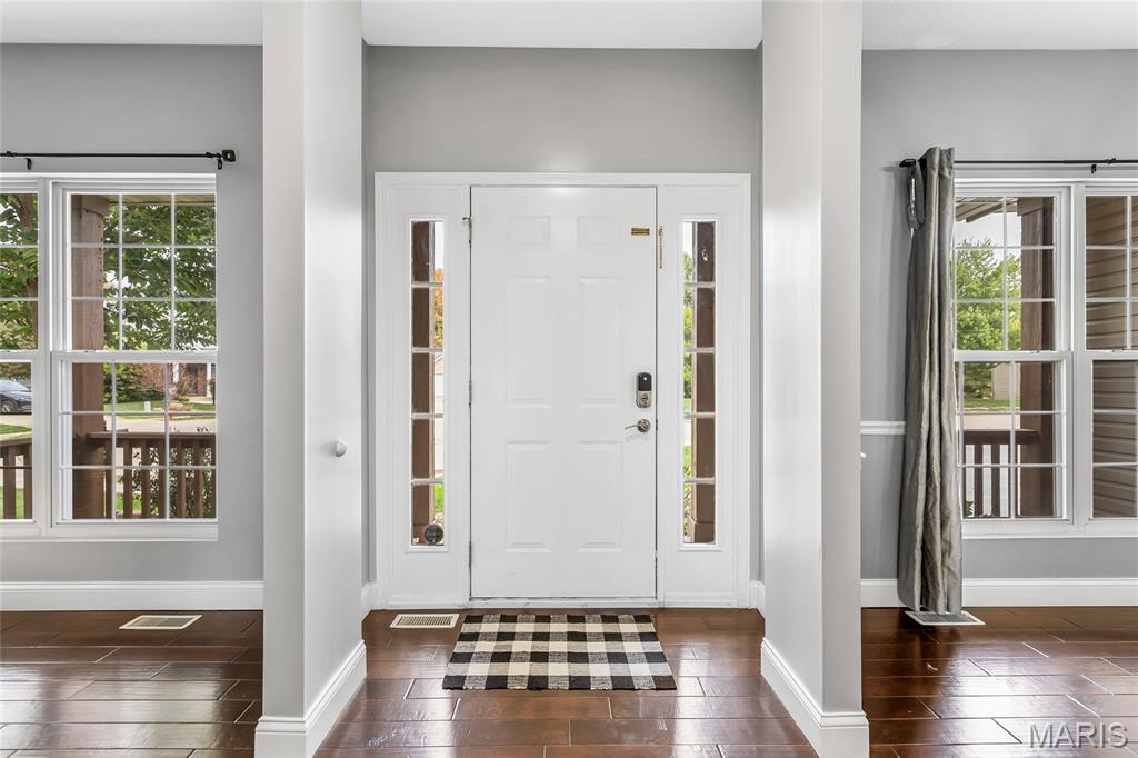 7004 Seminary Ridge Court Edwardsville, IL 62025 - Photo 3 of 57 Gallery Image 3