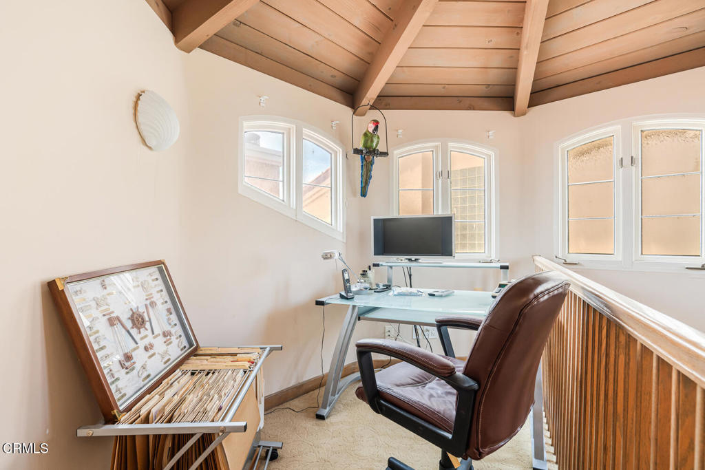 4165 Ocean Drive Oxnard, CA 93035 - Photo 31 of 44 a workspace with furniture and a window