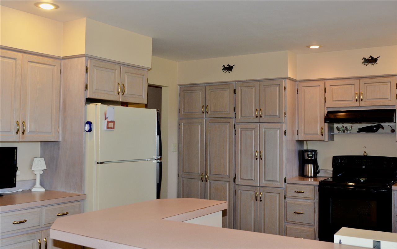 10215 East Fort Road Suttons Bay, MI 49682 - Photo 44 of 60 1851099-43.JPG