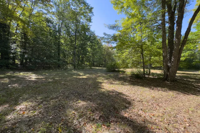 $299,900 | 815 Augusta Road, Jefferson, ME 04348