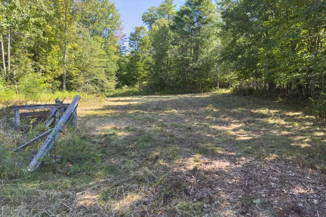 $299,900 | 815 Augusta Road, Jefferson, ME 04348