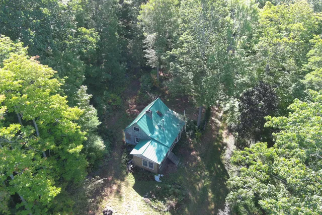 $299,900 | 815 Augusta Road, Jefferson, ME 04348