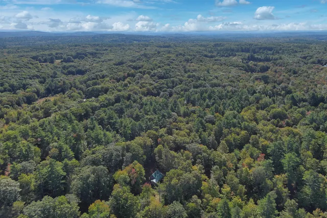 $299,900 | 815 Augusta Road, Jefferson, ME 04348