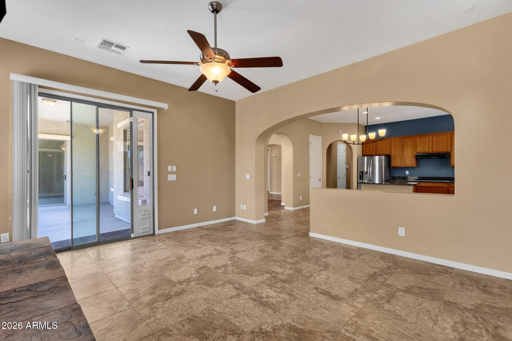 2403 East Robb Lane Phoenix, AZ 85024 - Photo 17 of 40
