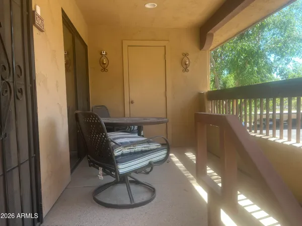 a view of entryway and hall