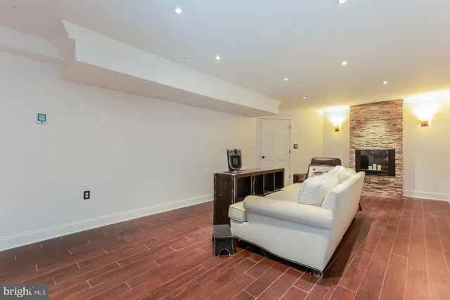 $3,000 | 86 Morias Avenue, Millville, NJ 08332